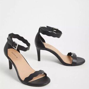 Torrid Black Faux Leather Scallop Stiletto Heel (WW)